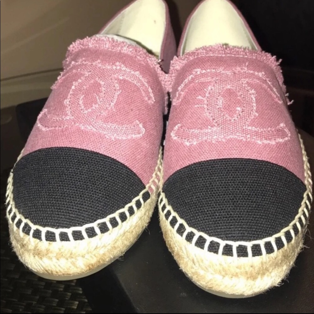 Size 40 Chanel espadrilles brand new!!